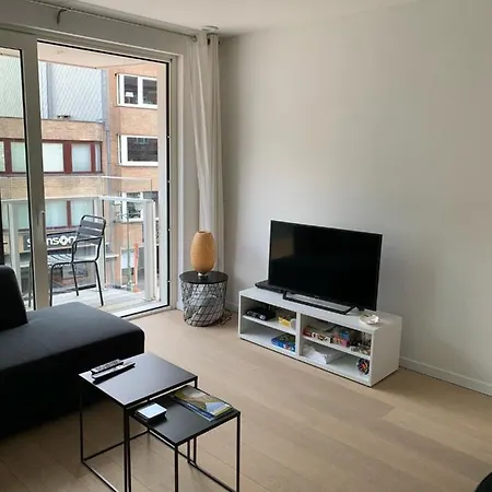 Nieuwbouwappartement Lippenslaan, 2 -slaapkamers アパート